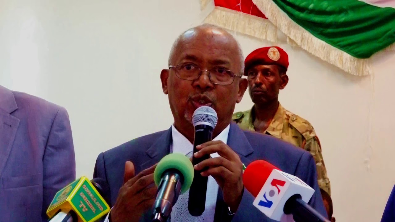 Daawo: Waa in labada dhinac is fahmaan oo ganacsatadii iyo dawladdu is fahmaan oo qolo qaliba doorkooda fahanto.” Mudane Saylici