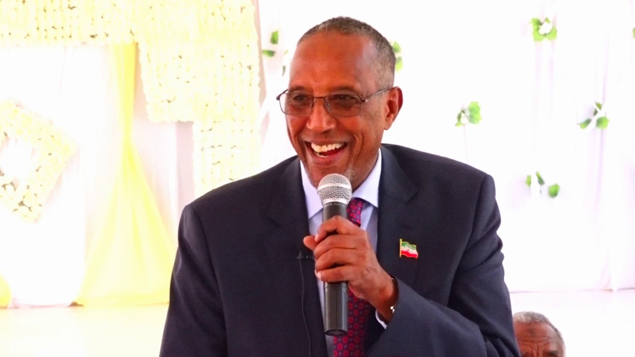 Daawo Madaxweyne Muuse Biixi Oo Hadhimo-sharafeed Ku Maamuusay qaar ka mida Salaadiinta, Cuqaasha, Haldoorka Iyo Waxgaradka Somaliland