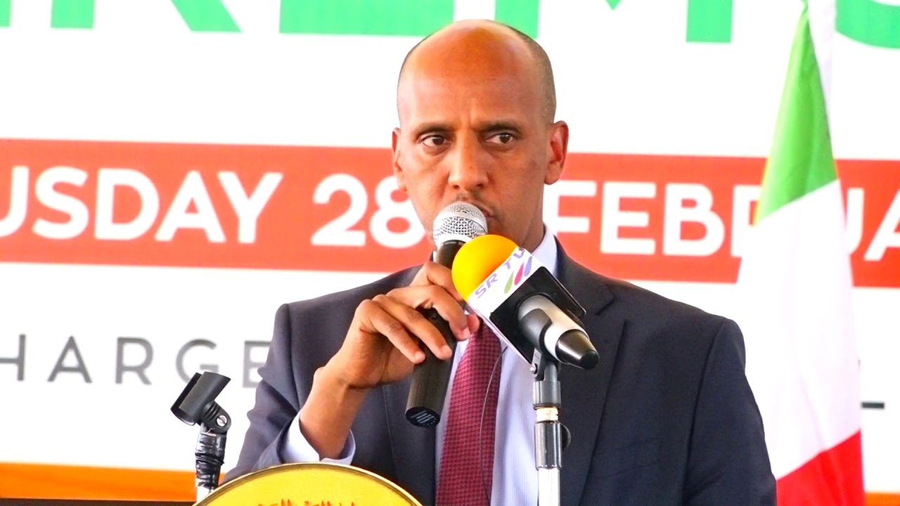 Daawo “Jidkani waxa uu noqonayaa mid sii xoojiya, is-kaashigii taariikhiga ahaa ee dhinaca ganacsiga ee soo jireenka ahaa, waxana aannu rajaynaynaa inay korodho isdhexgalka dhaqaale marka uu mashruucani dhammaado.” Madaxweyne Cagjar