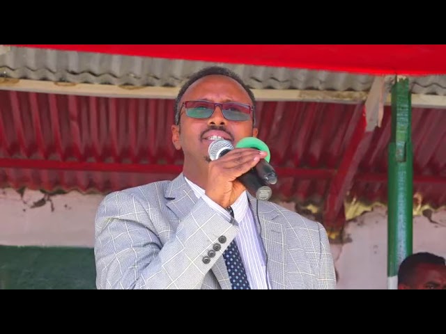 Daawo Gudoomiye Ku xigeenka Wakiilada Axmedyaasiin Sh Cali Ayaanle oo khudbad u jeediyey shacbiga ku dhaqan Boorama