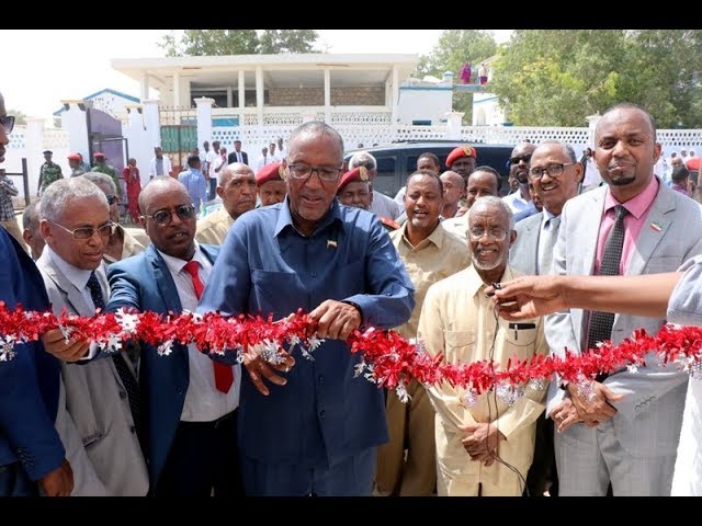 Daawo madaxweynaha oo xadhiga ka jaray dhisme cusub oo lagu kordhiyey Cusbitaalka guud ee Berbera