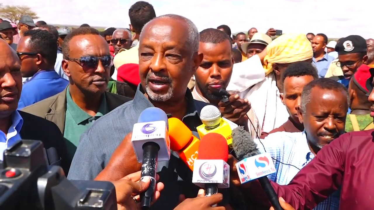 Daawo Wasiirka arrimaha guddaha Somaliland oo tacsi u diray guud ahaan umadda afka soomaaliga ku hadasha
