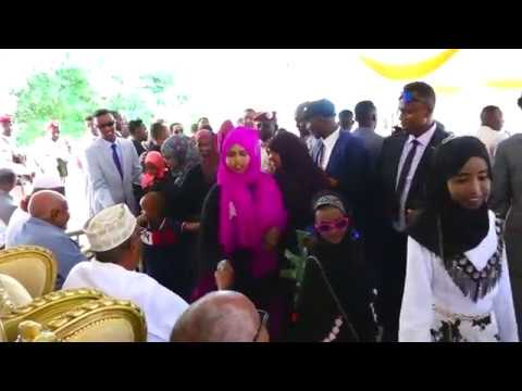Daawo Muuqaalada Salaadda iyo Salaamaha Qasriga Madaxtooyada ee Madaxweynaha JSL