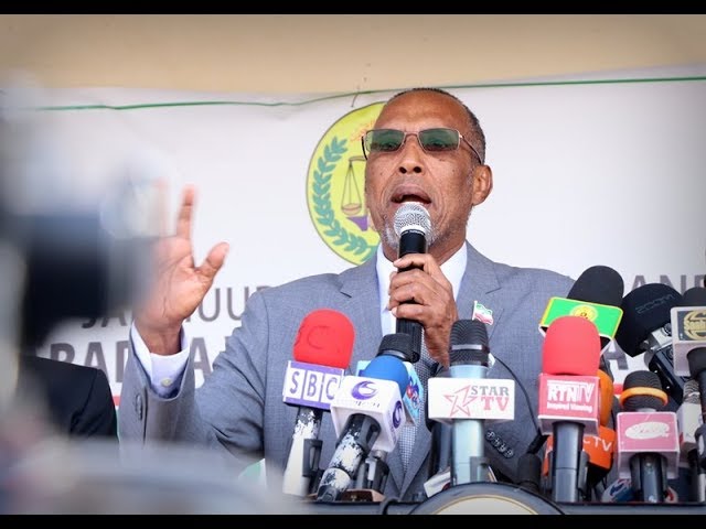 Daawo Madaxweyne Biixi oo saaka ka dhawaajiyey Hal Arrin oo uu farxadeeda Dareemayey