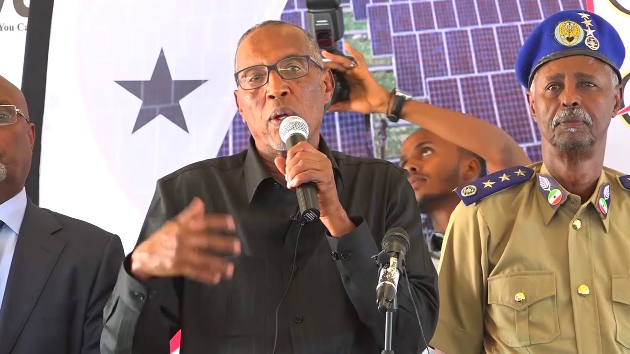 Daawo Madaxweynaha Jamhuuriyadda Somaliland, mudane Muuse Biixi Cabdi ayaa maanta ka qayb-galay munaasibad balaadhan oo xadhiga lagaga jaray Mashruuc weyn oo ay Shirkada SOMPOWER ku shaacisay Laydh Laga Dhaliyey Tamarta Cadceeda