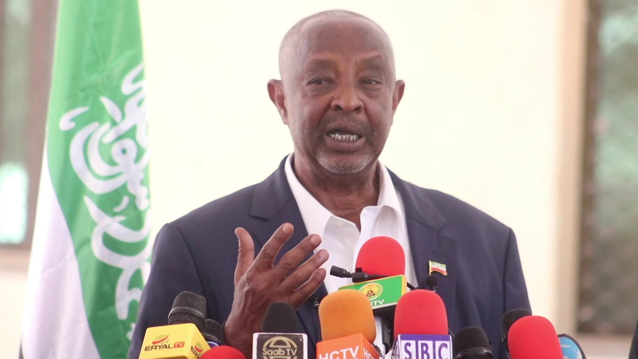 wasiirka Arrimaha Gudaha oo Amaro adag ka soo saaray goobaha laysugu yimaado iyo Ciidamada kala duwan oo uu ku amray Inay tallaabooyin ka qaadaan