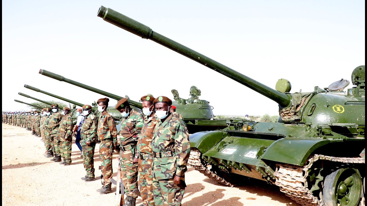 Muuqaalada Guud ee Kormeerkii Madaxweynaha Somaliland ku tegay Kulliyadaha Ciidamada ee Deegaanka Darar-weyne oo Dhoollo-tusyo Ballaadhan Lagu Soo Bandhigay