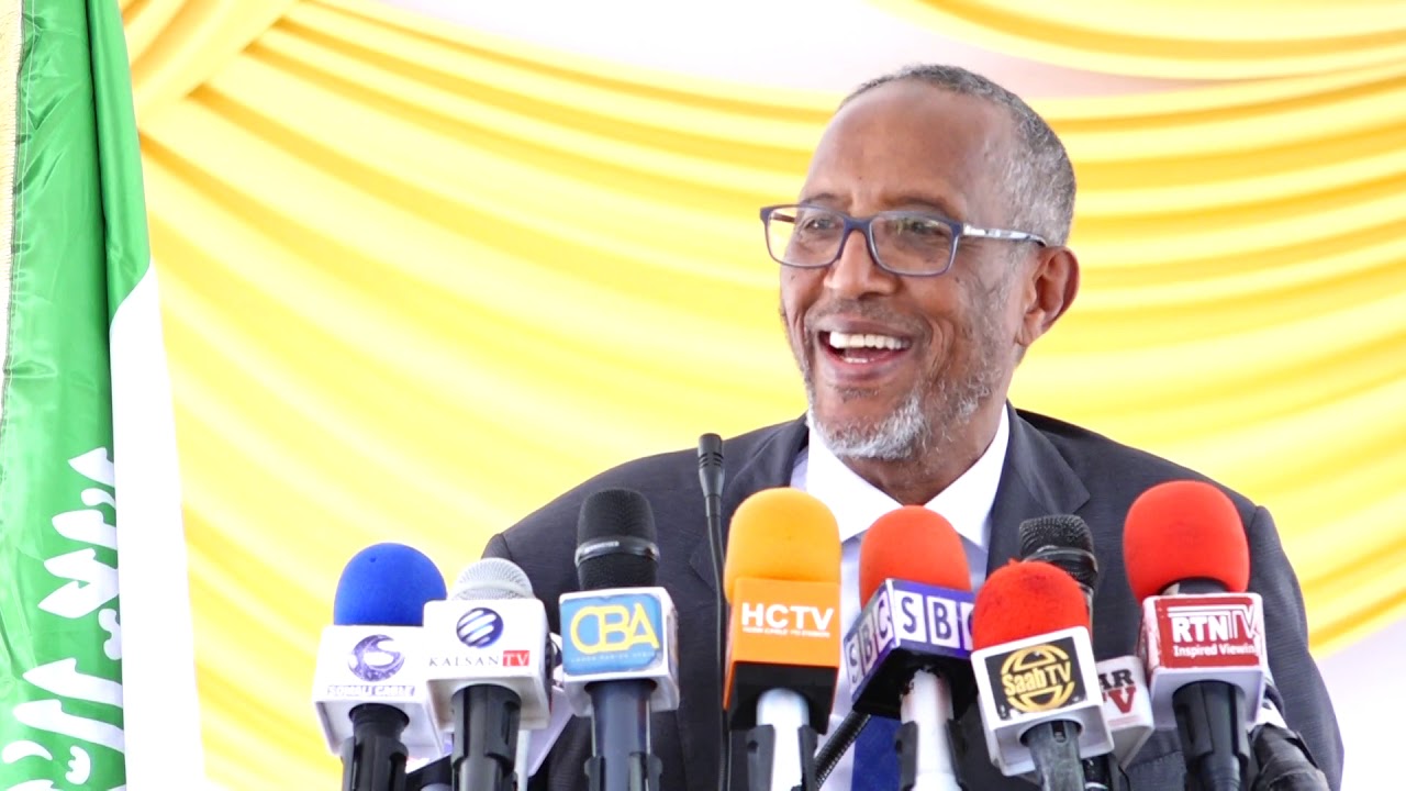 Madaxweynaha Jamhuuriyadda Somaliland Iyo Weftigii Uu Hoggaaminayey Oo Dalka Kusoo Laabtay + Shacabka Oo Si Ballaadhan Usoo Dhaweeyey