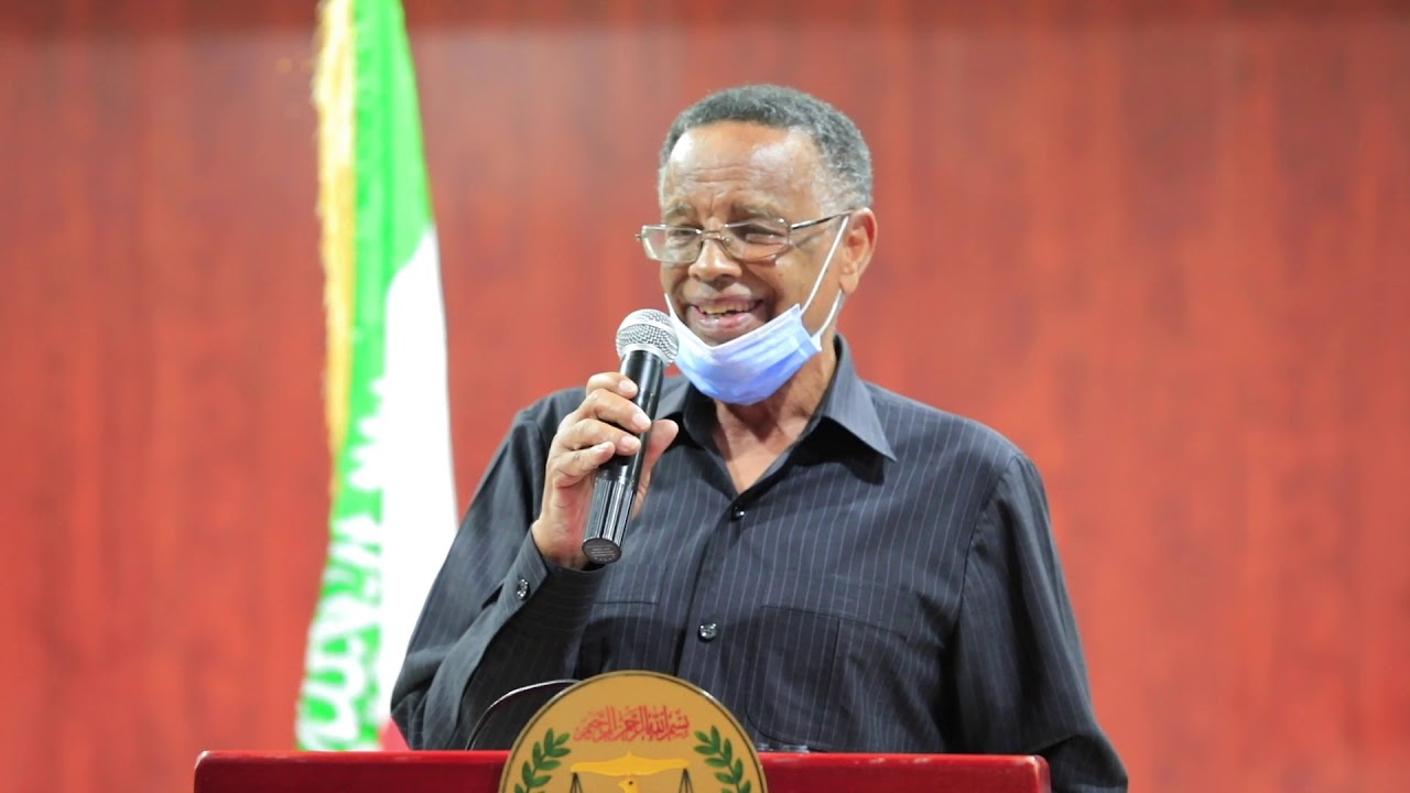 “Waxa aan soo jeedin lahaa in Axmed Jaamaacadaha Somaliland la geeyo oo dhallinyaradeena u sheego sababta ku kaliftay isaga oo War-dhiiglay ka yimi in uu Hargeysa badbaadiyo” Baashe Maxamed Faarax, Gudoomiyaha Golaha Wakiilada Somaliland