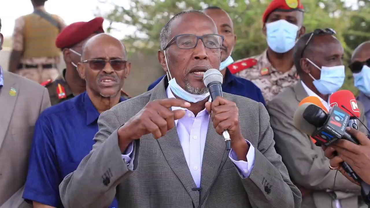 Madaxweynaha Somaliland Oo Ka Qeyb-galay Aas Wadareed Qaran Oo Loo Sameeyey Marxuum Cumar Carte Qaalib Iyo Marxuum Suldaan Indha-case Oo Lagu Aasay Xabaalaha Baqiic