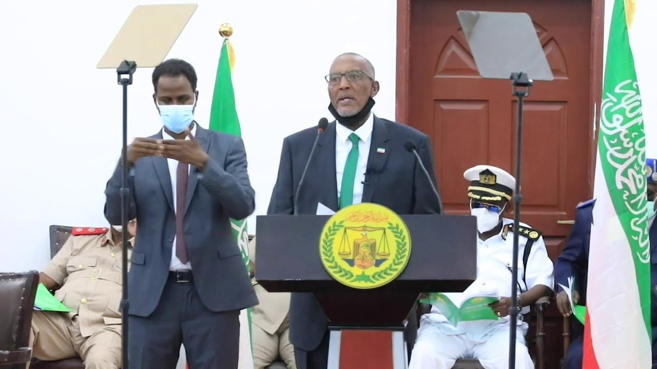 Siyaasadda Arrimaha Dibedda Somaliland mabdi’iyan waxa ay ku dhisan tahay daris-wanaag, nabad-gelyo iyo iskaashi dhex-mara dalalka Caalamka oo dhan.  Madaxweynaha Somaliland