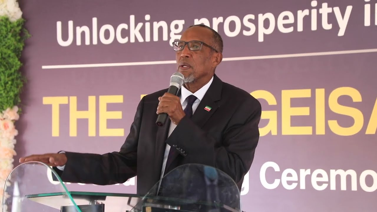 Madaxweynaha Jamhuuriyadda Somaliland Oo Dhagax-Dhigay Waddada Labada Boqol (Hargeysa BYPASS) Ee Caasimadda lagaga Yaraynayo Saxmadda