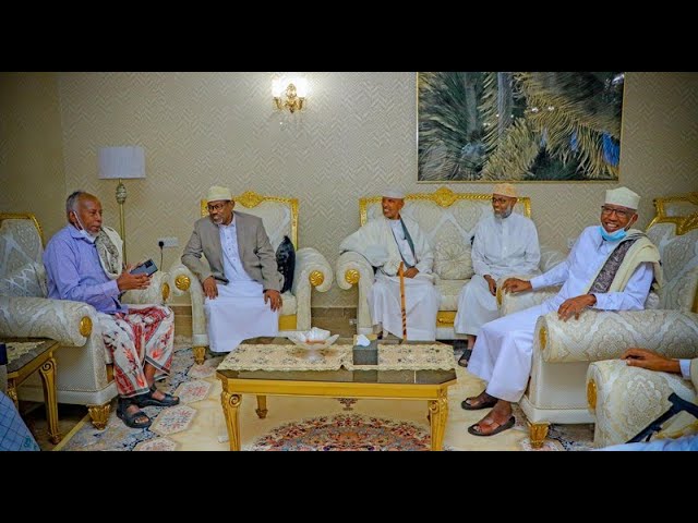 Madaxweynaha Jamhuuriyadda Somaliland oo La Ciiday Bulshada Qaybeheeda kala Duwan