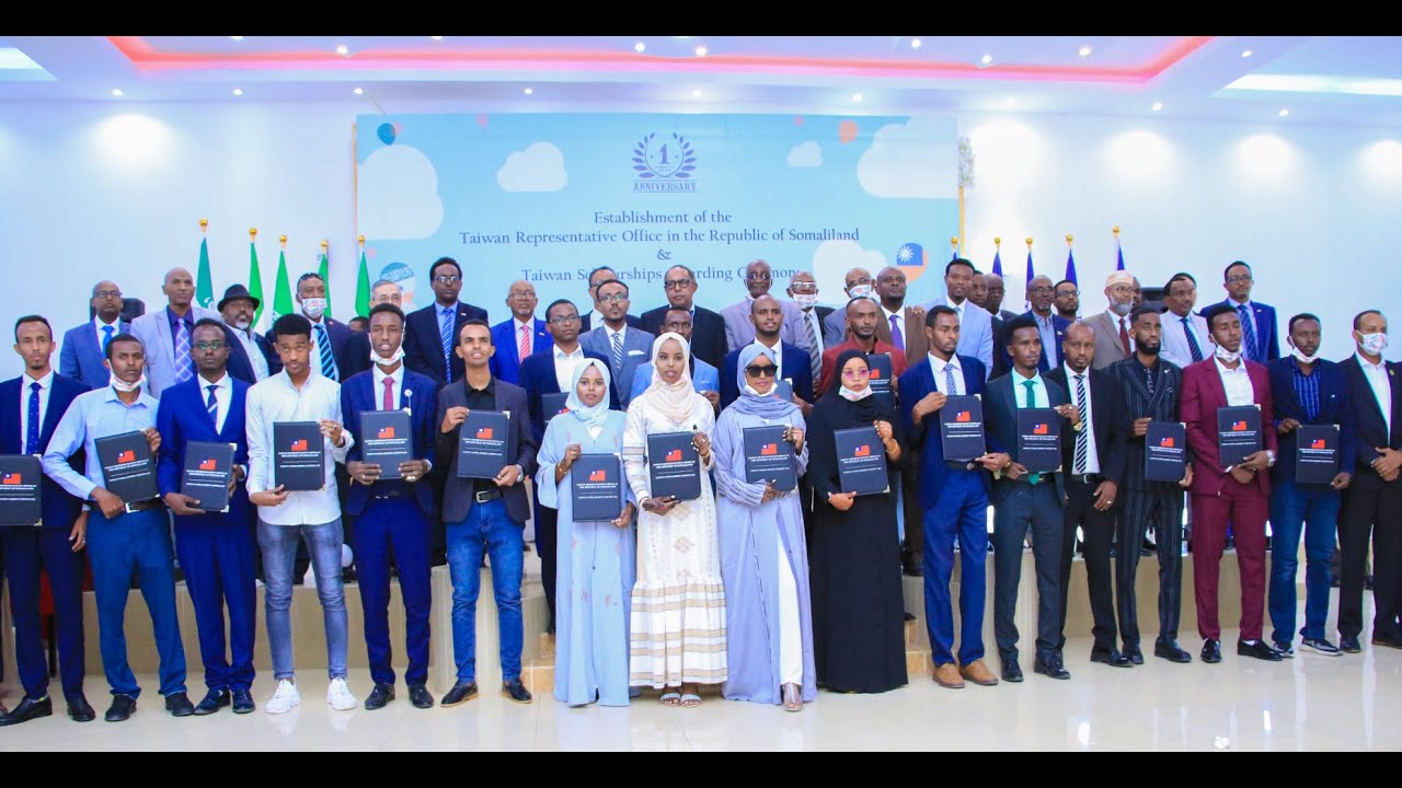 Madaxweyne ku xigeenka Jamhuuriyadda Somaliland Oo Ka Qeyb-galay Munaasibada Sagootinta Arday Deeq Waxbarasho Ka Helay Dalka Taiwan