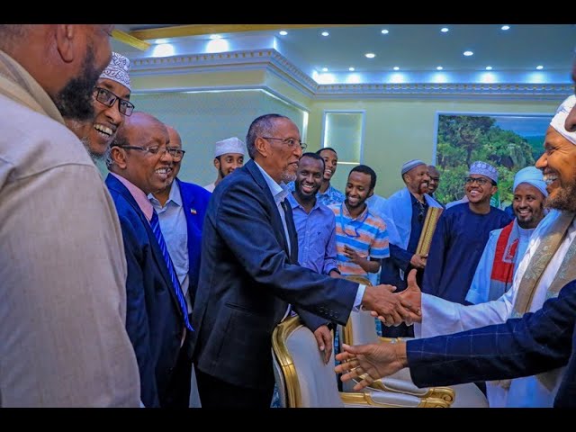 Madaxweynaha Jamhuuriyadda Somaliland Oo Kulan La Qaatay Culimadii Dalka U Timi Kulan Diimeedkii Saddexaad Ee Ansaaru-sunna Ee Hargeysa Lagu Qabtay