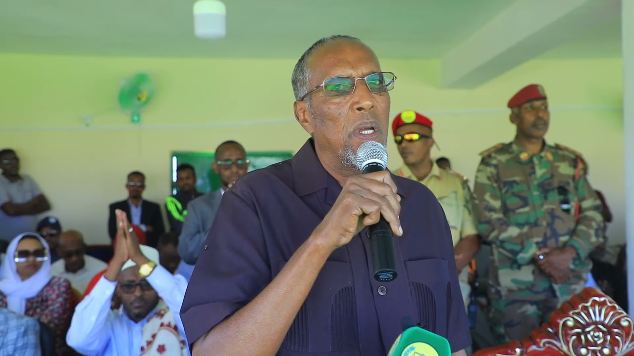 Madaxweyne Muuse Biixi Oo Jawaab Cad Ka Bixiyey Buuqa Mucaaridku Ku Fureen Xeerka Dhaqan-galka Ah Ee No. 14, Shaacana Ka Qaaday In Ururradii Furan Yihiin