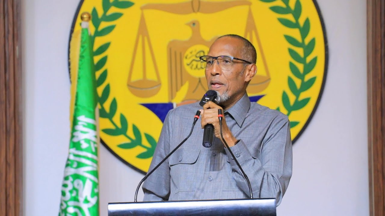 Madaxweynaha Jamhuuriyadda Somaliland oo casho-sharaf ku maamuusay martidii caalamiga ahayd ee sannadka ka qaybgelaysa Carwada  Bandhigga Buugaagta Hargeysa