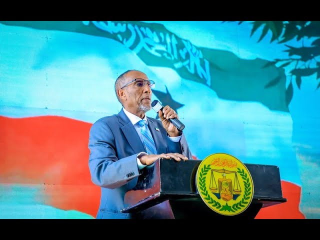 Khudbadda Madaxweynaha Jamhuuriyadda Somaliland oo tabobar usoo xidhay ku dhawaad Afar kun oo shaqaalaha dawladda ah oo bartay Dastuurka iyo Waddaniyadda
