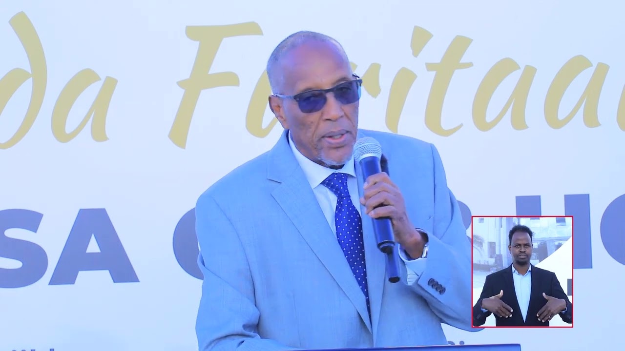 Madaxweynaha Jamhuuriyadda Somaliland oo xadhigga ka jaray Huteelka dawliga ah ee Hargeysa Club.