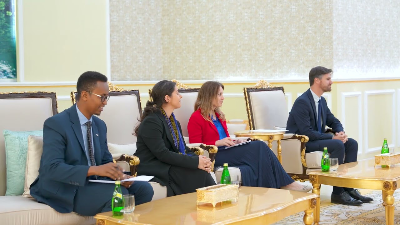 Daawo: Madaxweynaha JSL oo Qaabilay Danjiraha UK u Qaabilsan Somaliland iyo Soomaaliya