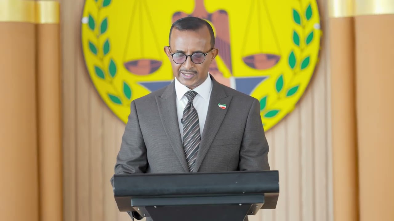 Daawo: Madaxweynaha JSL oo ku dhawaaqey inuu fidiyey gogol nabadeed