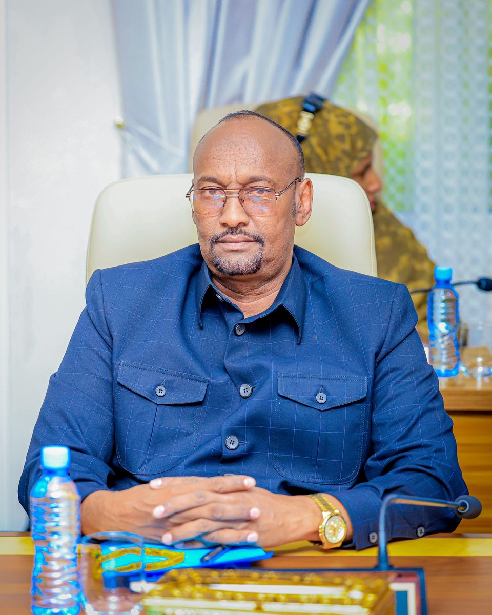 Ahmed Aw-daahir Haji Hassan